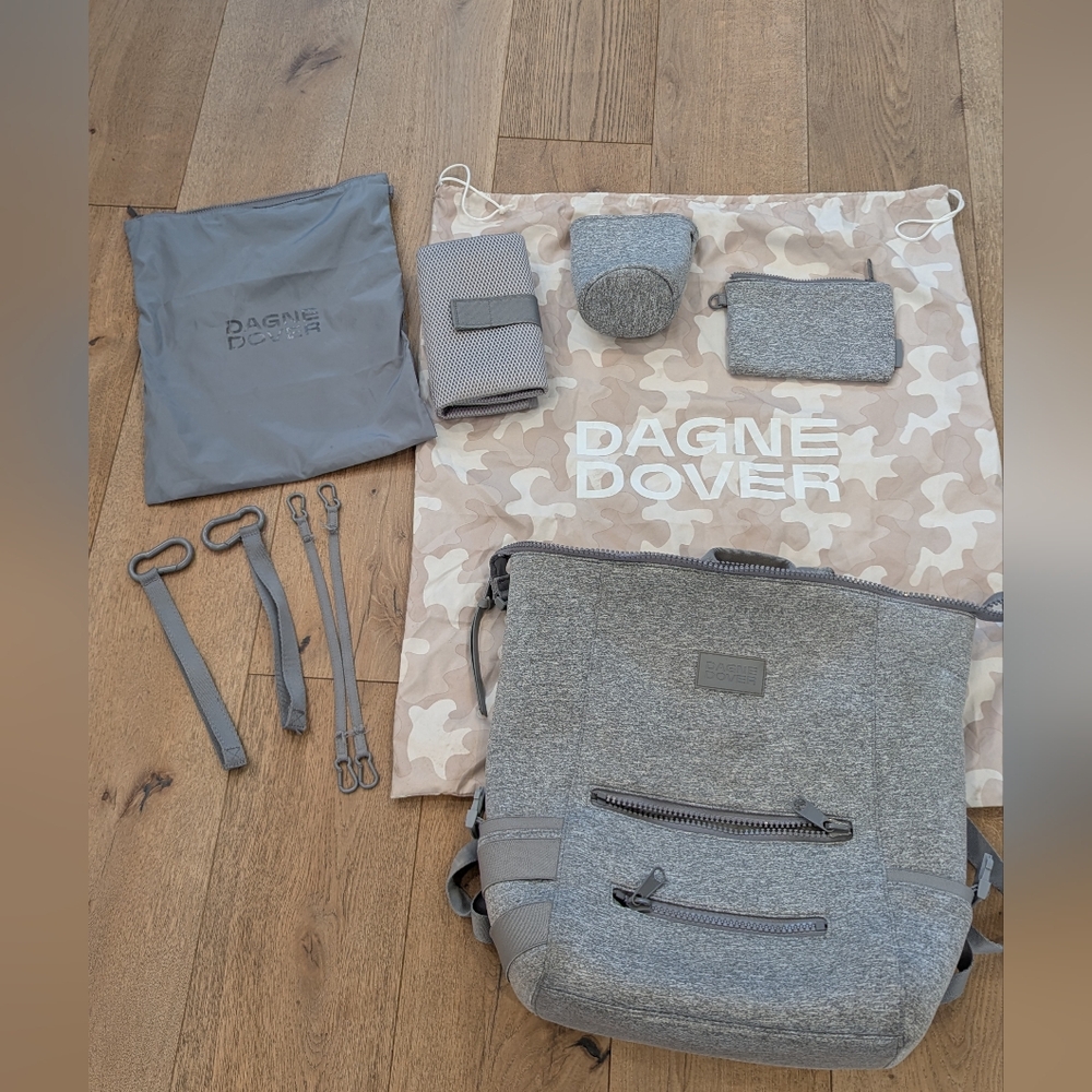 Dagne Dover Indi Diaper Backpack. Size Large, color Gray